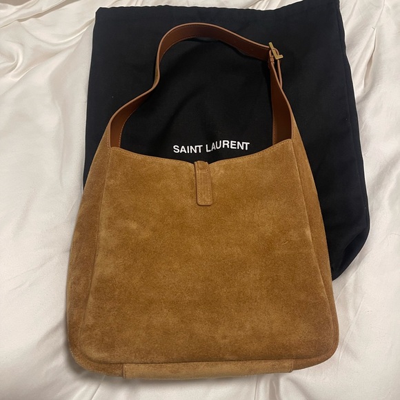 Yves Saint Laurent Suede Le 5 a 7 Supple Shoulder Bag - Picture 5 of 13